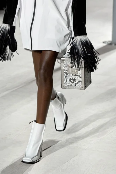 Look 6